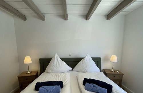Pilsum House | Willkommen in Unserer Frisch Sanierten Ferienwohnung in Pilsum!