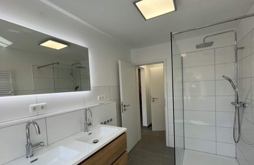 Pilsum House | Willkommen in Unserer Frisch Sanierten Ferienwohnung in Pilsum!