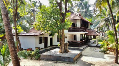 Malpe House | Willo Stays Luxe Heritage Home , Udupi