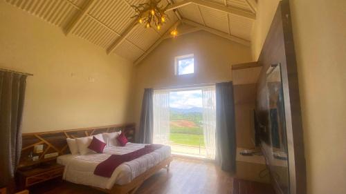 Ooty Villa | Willostays Emerald Lake Facing villa
