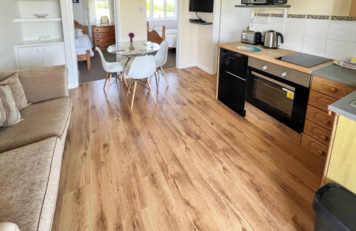 Woolfardisworthy Apartment | Willow Apartment - UK49303