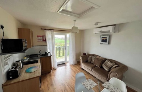 Woolfardisworthy Apartment | Willow at Moorhead Country Holidays