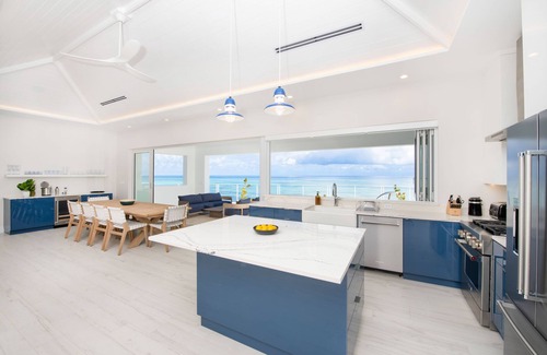 North Side House | Willow Beach: Private Pool with Backyard Snorkeling!