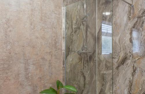 Conwy House | Willow Cottage