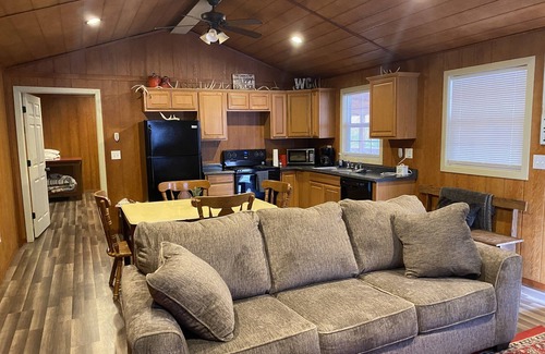 Garvin County Cabin | Willow Creek Cabin