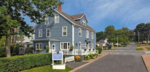 Pictou Bed & Breakfast | Willow House Inn B&B