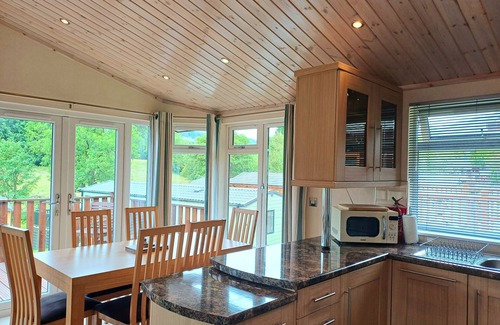 Troutbeck Cabin | Willow Lodge - a holiday lodge that sleeps 6 guests in 3 bedrooms