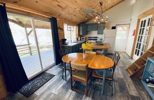 Rome Cabin | Willow Point Cabin:Brenchly Lake