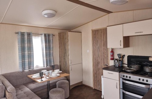 Isle of Thanet Resort | Willow-Static Caravan on Holiday Park in Kent