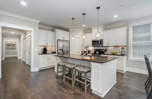 West End Cottage | Willow-walk to Centennial Park-5 Mins to Broadway