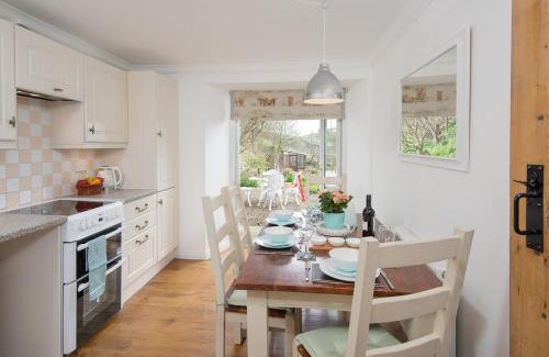 Hawick House | Willowherb and Foxglove Cottages Hawick