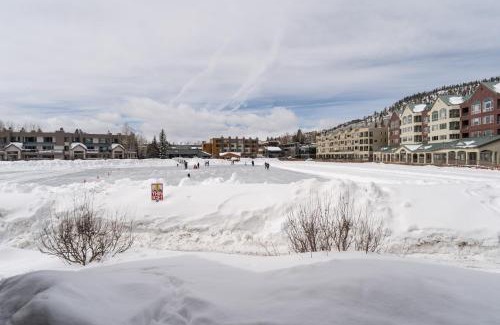Lakeside Village Apartment | Willows #1704 by Summit County Mountain Retreats
