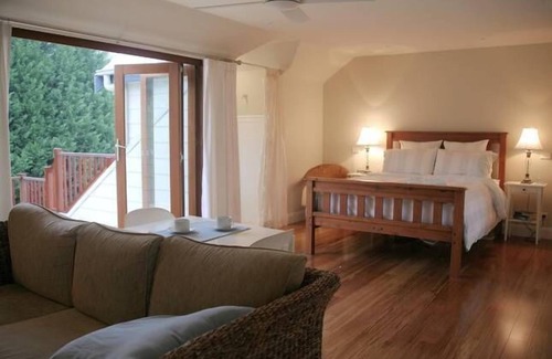 Kurrajong Bed & Breakfast | Willows at Kurrajong Luxury Loft Suite