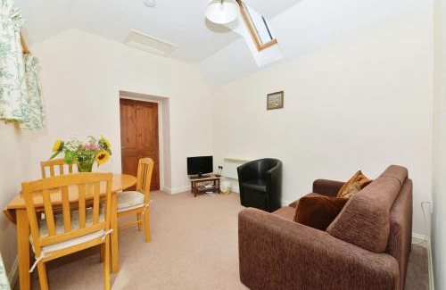 Newport House | Willows