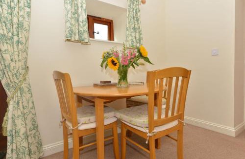 Newport House | Willows