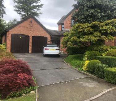 Wilmslow House | Wilmslow Airbnb