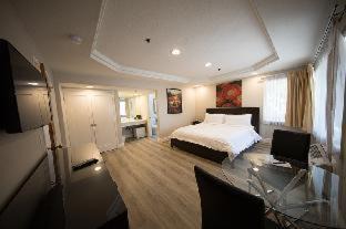 Carthay Circle Hotel | Wilshire Crest Hotel
