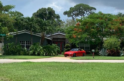 Wilton Manors Bed & Breakfast | Wilton Manors A Mens Oasis