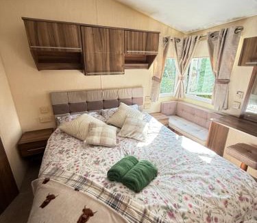 Glenesk Apartment | Winchester 34