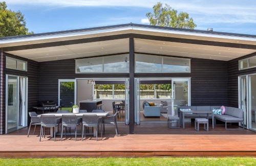 Martinborough House | Wind Down on Esther