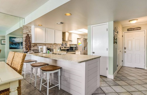Orange Beach East Condo | Wind Drift Bayside! Beautiful Condo on Ole River!