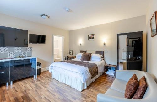 Windermere House | Windermere Studio Rooms - with Free Car Parking Onsite