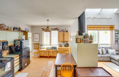 Windham House | Windham Mountain Vacation Rental about 3 Mi to Lifts!