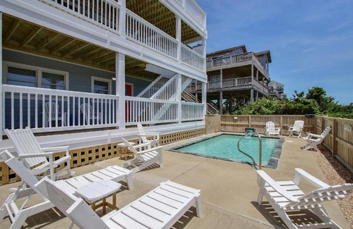 Avon House | Windhaven #77-1