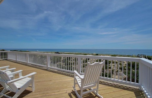 Avon House | Windhaven #77-1