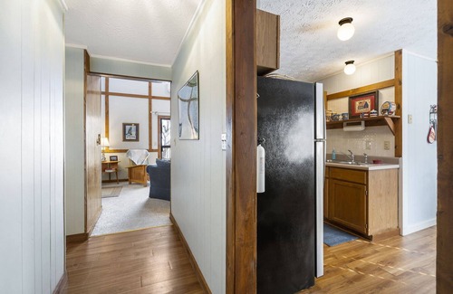 Branson West Cabin | Windjammer Cottage - Branson