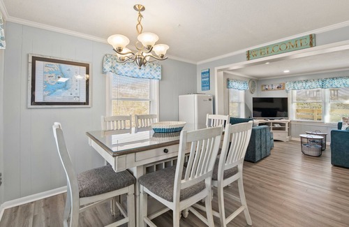 Nags Head Condo | Windjammer: Oceanfront, Shared Pool, Beach Access