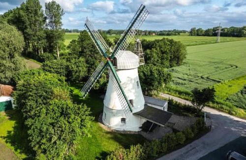 Cuxhaven House | Windmühle Betty an der Nordsee