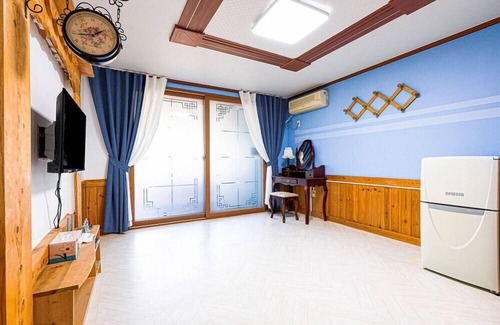 Suwon Apartment | Windmill and light house pension