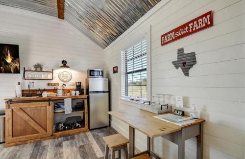 Fredericksburg House | Windmill Meadows Cottages-Firepit-Hill Country Views!