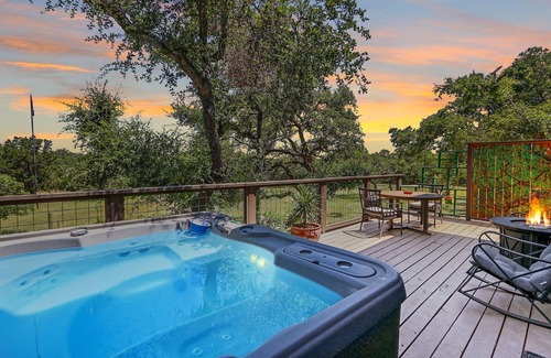 Wimberley Cabin | Windmill Ranch- Arbor Casita #3 I Hot tub, pond