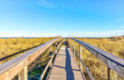 North Carolina Coast Apartment | Winds V D1 by Carolina Beach Realty