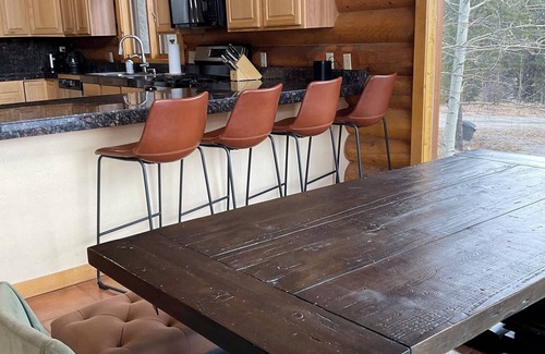 Alma House | Windsong Lodge Colorado Mtn Views/Hot Tub/Close to Skiing/Hiking/Biking/5 acres