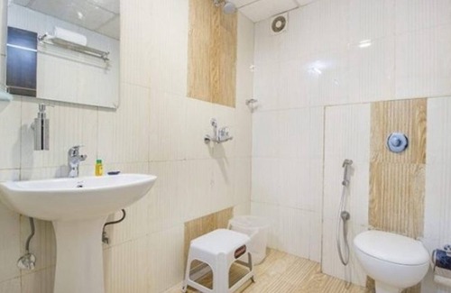 Bangalore City Center Hotel | Windsor Castle Inn with parking