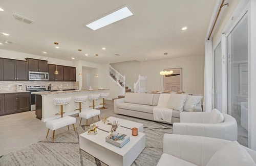 Four Corners House | Windsor Cay 97 - Five Bedroom House, Sleeps 11