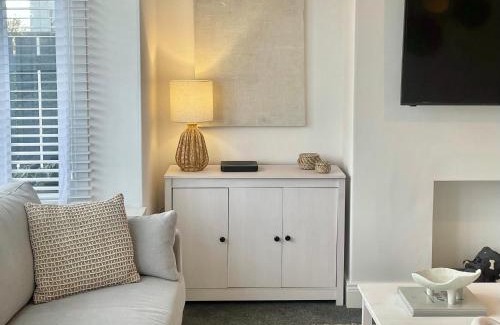 Amble House | Windsor Cottage