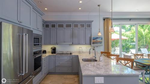 Old Town Apartment | Windsor Townhomes 6