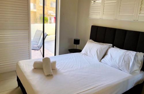Biggera Waters Apartment | Windsurfer Resort