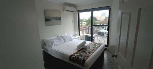 Biggera Waters Apartment | Windsurfer Resort