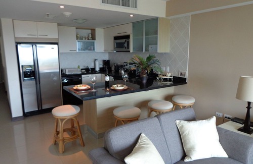 Oranjestad-West Condo | WINDSWEPT SANDS - EAGLE BEACHn2 bedroom/2 bath - Sleeps 6