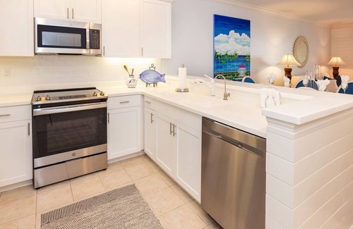 St. Simons Island Condo | Windward by the Marsh, St Simons Island Charm