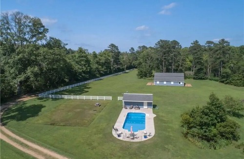 Bohannon House | Windward Retreat in Cardinal