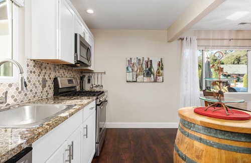 Paso Robles House | Wine Barrel (4/7 Hideaway Units)