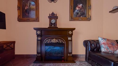 Lake Bracciano Apartment | Wine cave