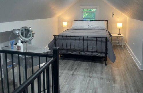 McMinnville Cottage | Wine Cottage in the heart of downtown historic McMinnville