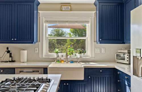 Paso Robles House | Wine Country Modern Farmhouse With Heated Pool, Hot Tub, Cybertruck